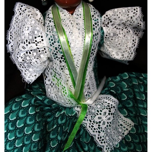 Caribbean Island Style Doll Green Dress Lace Trim Souvenir Ethnic New Orleans - Picture 4 of 12